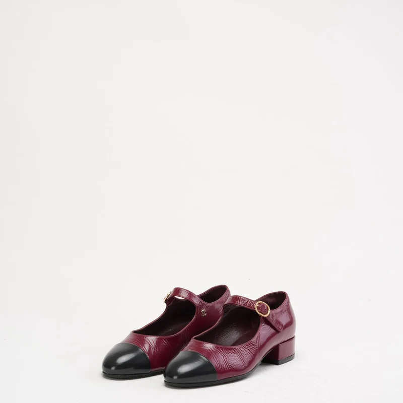 Chanel Mary Jane Pumps in Schwarz, Rot und Burgunderrot, Größe 38C
