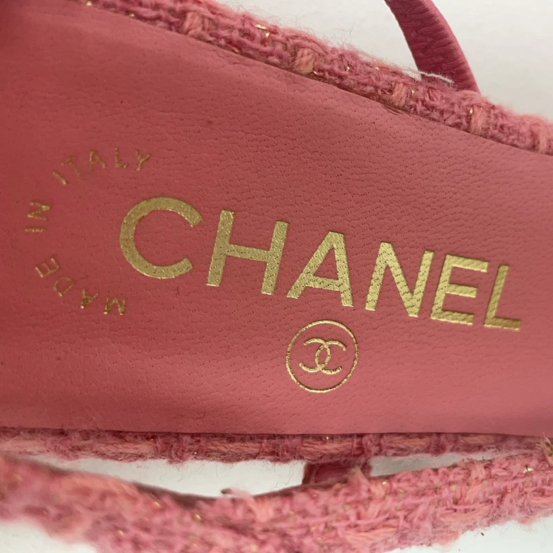 Chanel Slingback-Pumps aus rosa/schwarzem Tweed mit Kappe und CC-Logo, Größe 37