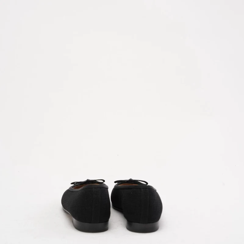 Chanel CC Ballerinas aus schwarzem Wildleder und Lackleder, Größe 38C