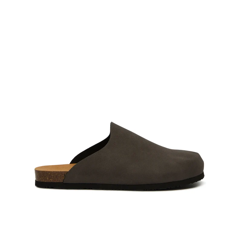 JACKIE CLOG
