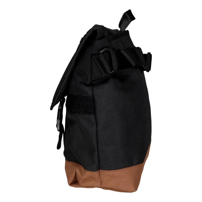 Cove Messenger Black/saddle Brown