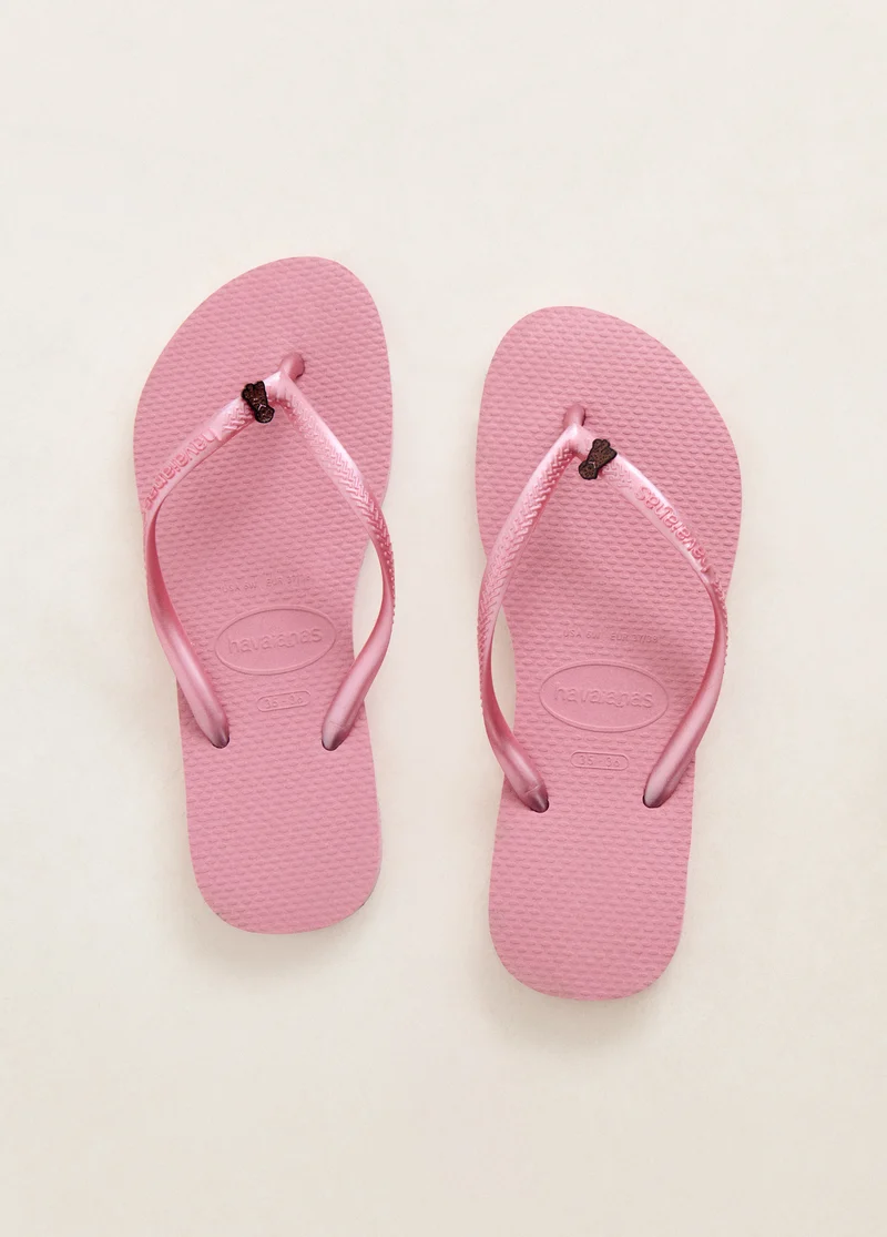 Havaianas sandals pin x Brownie ®