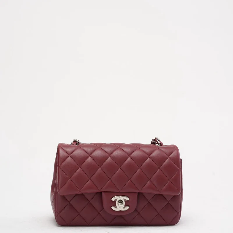 Chanel Mini Tangle Classic Flap Bag in Burgunderrot 2020