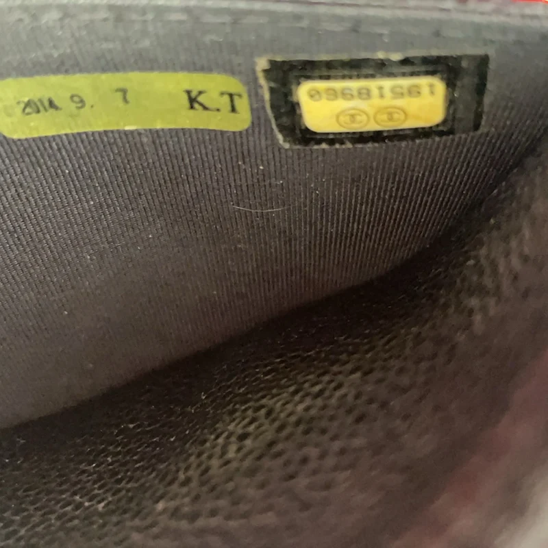 Chanel Schwarze klassische Brieftasche mit Kette (WOC) Caviar 2014
