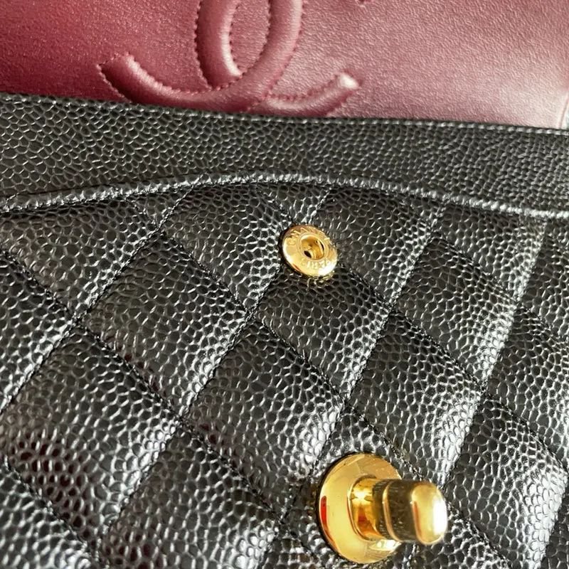 Chanel Schwarze klassische Doppel-Flap-Tasche Caviar