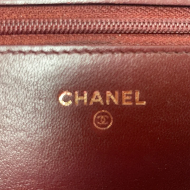 Chanel Burgundy Classic Wallet on Chain (WOC) aus Lammleder 2018