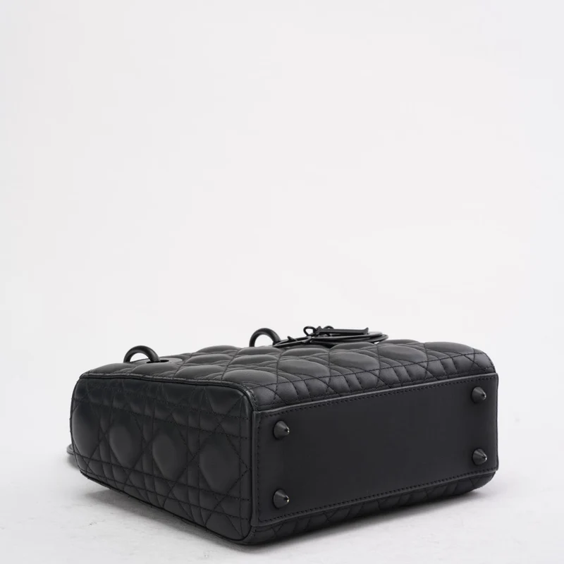 Christian Dior Mattschwarze kleine Lady Dior Tasche 2023