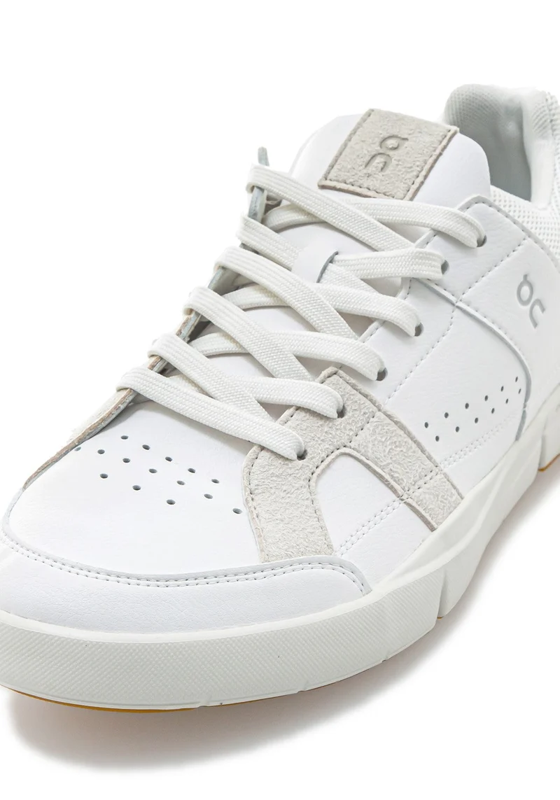 48.99141 W The Roger Clubhouse white/san