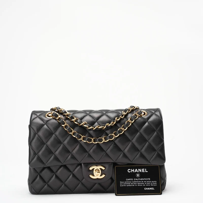 Chanel Schwarzes mittelgroßes Lammleder mit Doppelklappe 2014-2015