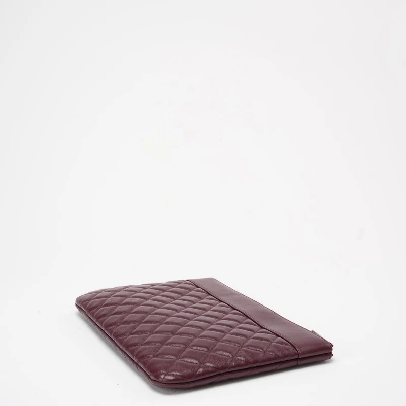 Chanel Burgunderrote Clutch aus Lammleder 2016-2017