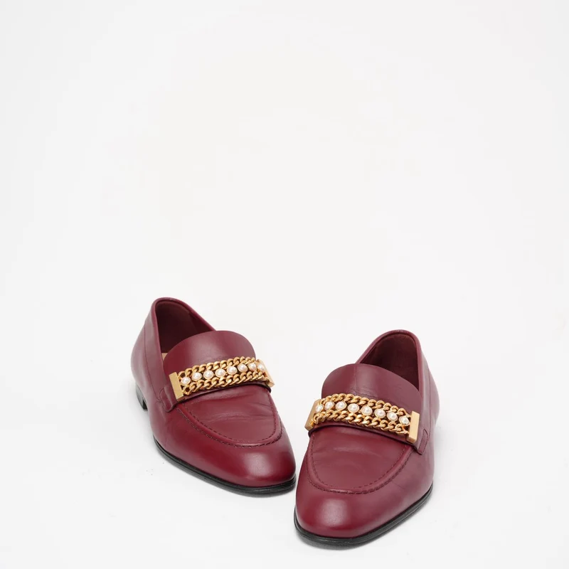 Chanel Burgunderrote Loafer mit ineinandergreifendem CC-Logo, Größe 37