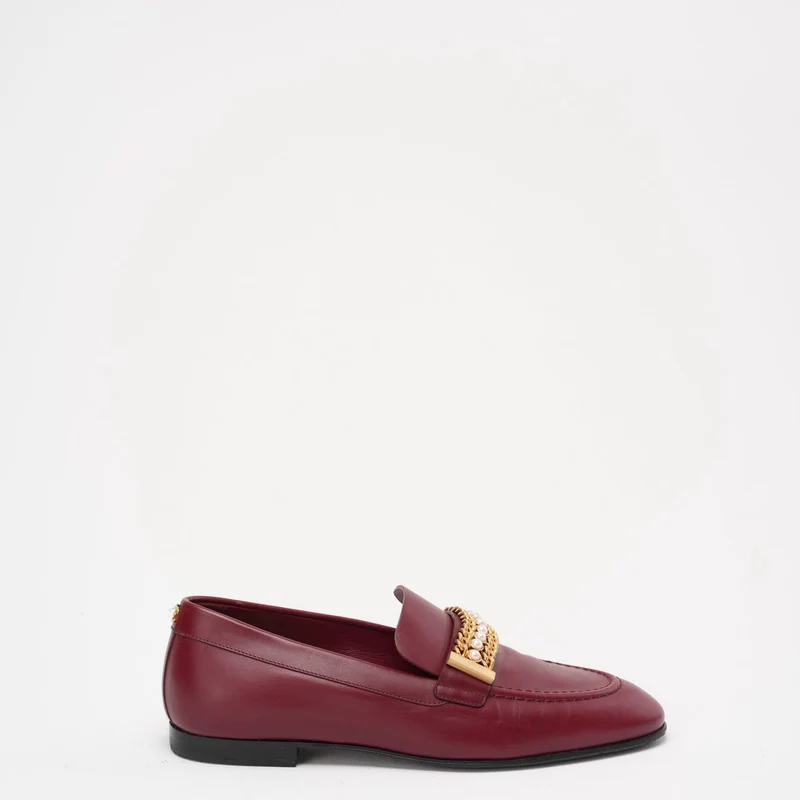Chanel Burgunderrote Loafer mit ineinandergreifendem CC-Logo, Größe 37