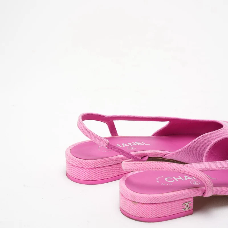 Chanel Neonpinker Denim-Slingback mit CC-Zehenkappe, flach, 37