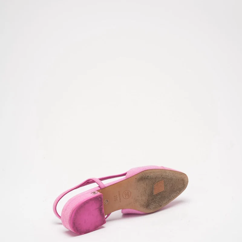 Chanel Neonpinker Denim-Slingback mit CC-Zehenkappe, flach, 37