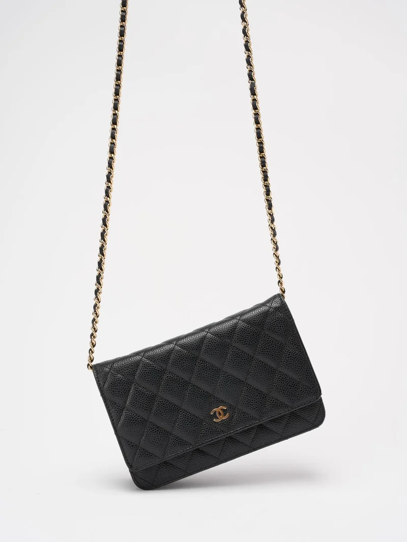 Chanel Schwarzes klassisches Portemonnaie mit Kette (WOC) Caviar 2013-2014