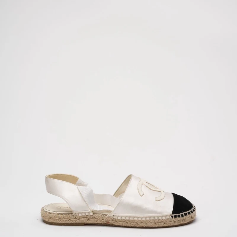 Chanel CC-Espadrille mit Kappe aus Lammleder in Weiß/Schwarz, Größe 40
