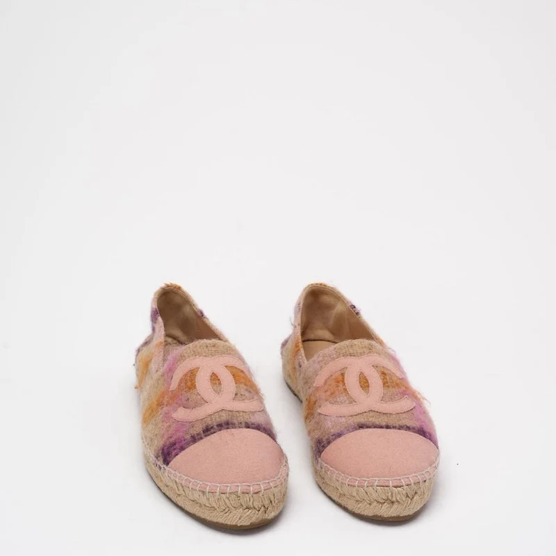 Chanel Beige / Pink Peach CC Cap Toe Espadrilles 40