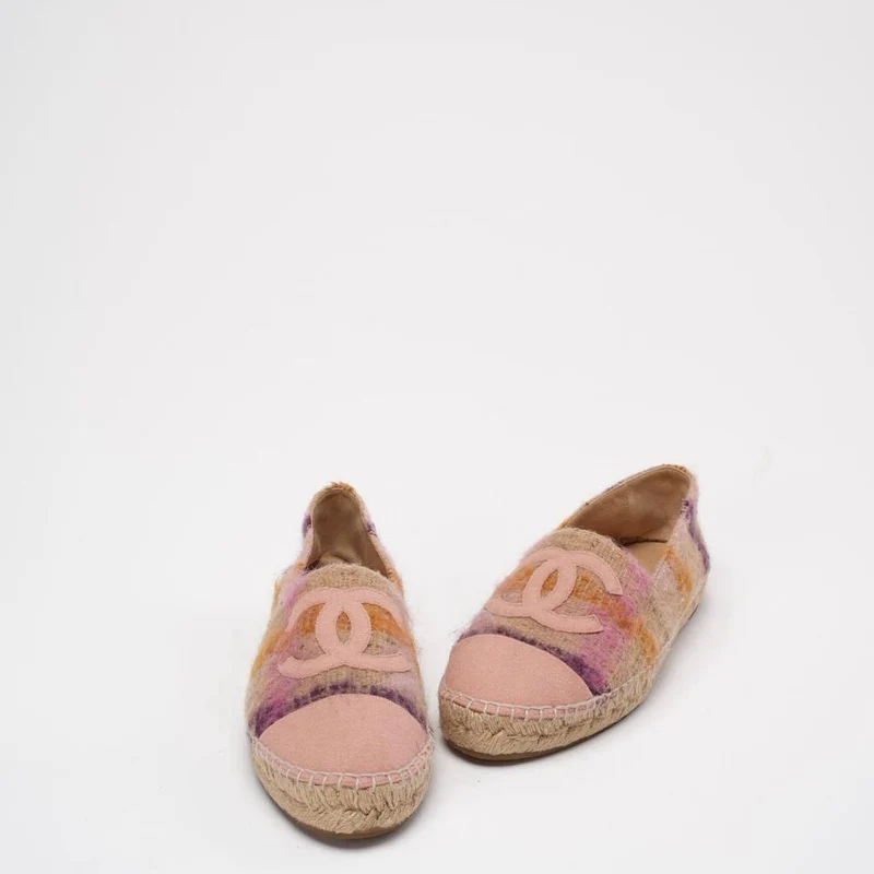 Chanel Beige / Pink Peach CC Cap Toe Espadrilles 40