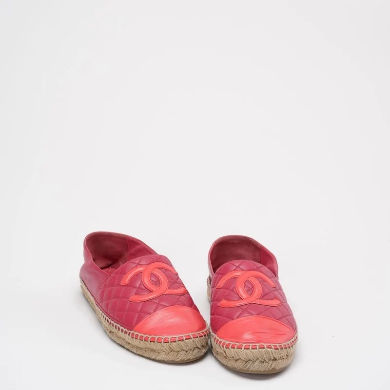 Chanel Rote CC-Espadrilles aus Leder, Größe 40