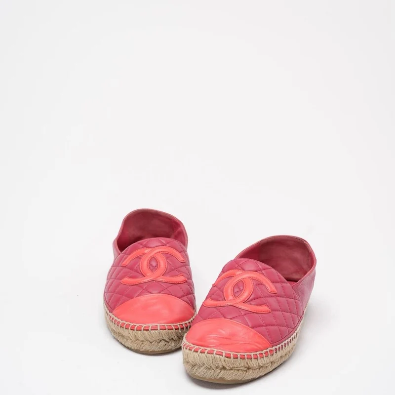 Chanel Rote CC-Espadrilles aus Leder, Größe 40