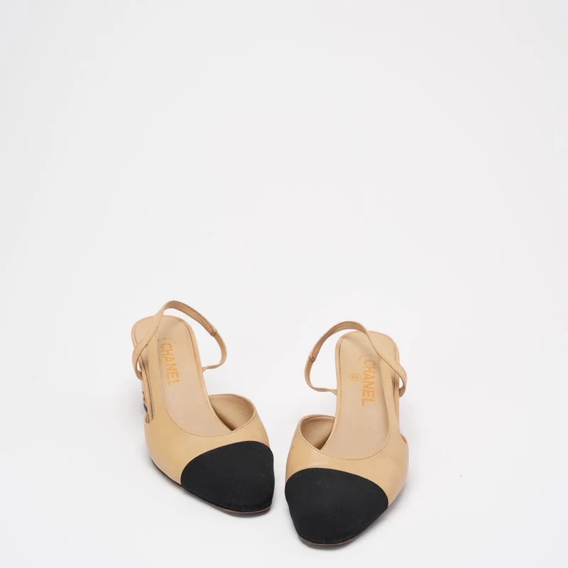 Chanel Beige/Schwarze Ripsband-Pumps mit Kappe und CC-Zehenpartie 39 ½