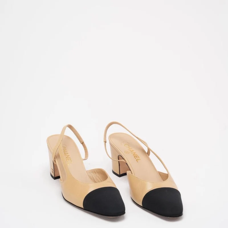 Chanel Schwarz/Beige Cap Toe Slingback 39.5