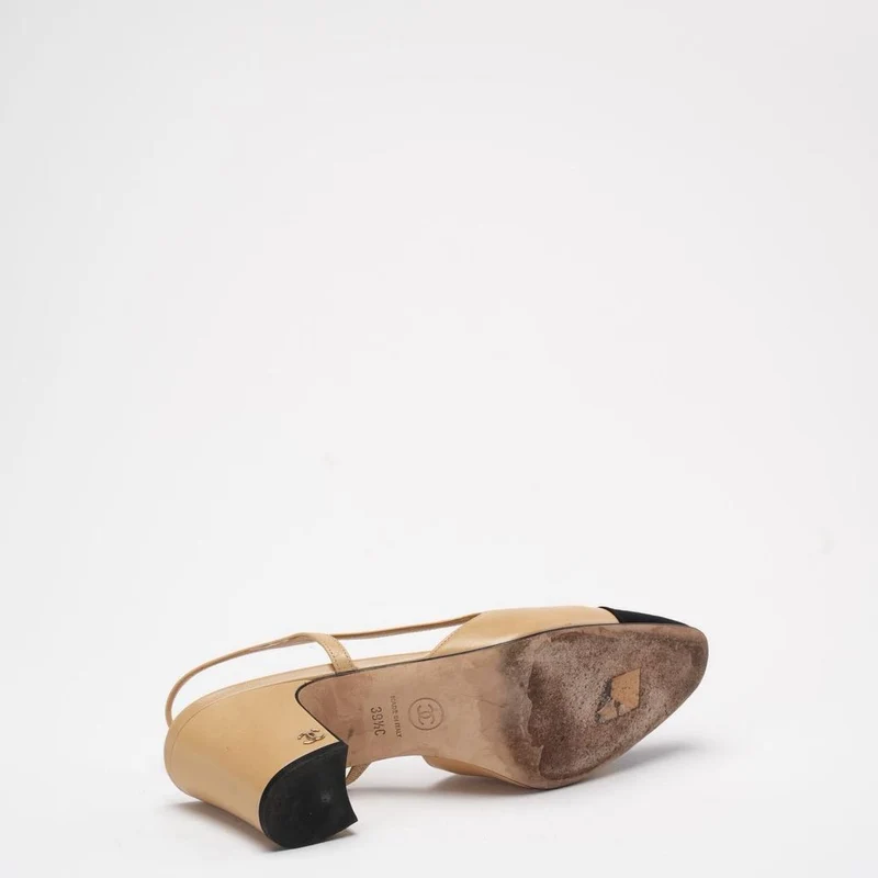 Chanel Schwarz/Beige Cap Toe Slingback 39.5