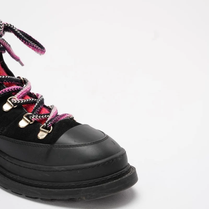 Chanel Pink/Schwarze Schneestiefel mit dicker Sohle, 38 ½