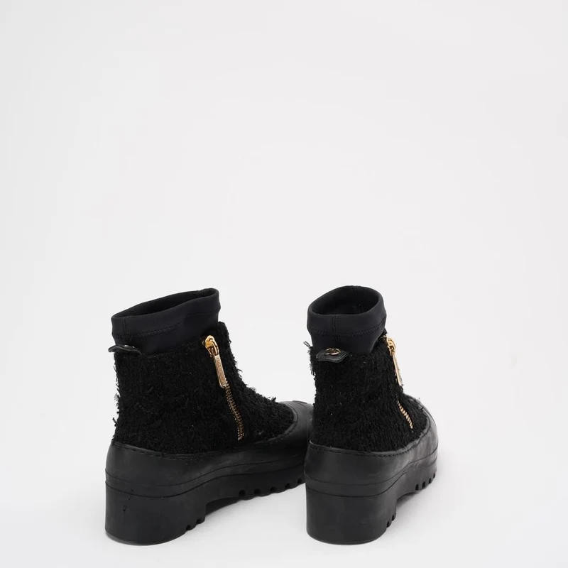 Chanel Schwarze Tweed-Gummi-CC-Kurzstiefel, Größe 40