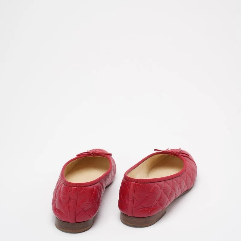 Chanel Ballerinas mit CC-Cap-Toe aus rotem Leder, Größe 39 ½