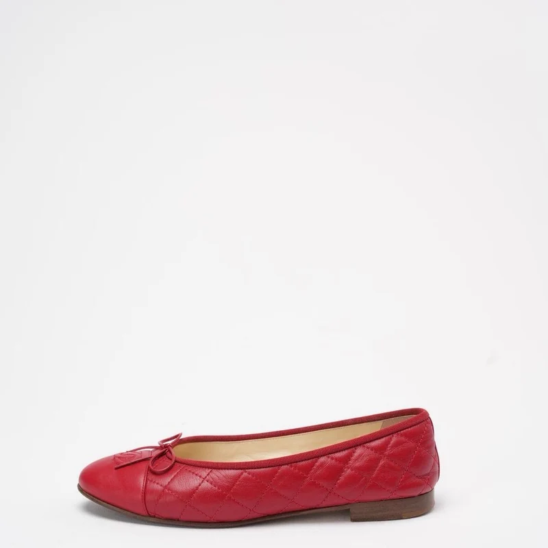 Chanel Ballerinas mit CC-Cap-Toe aus rotem Leder, Größe 39 ½