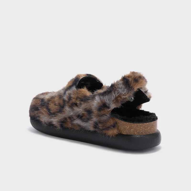 FAE CHUNKY BACKSTRAP FUR