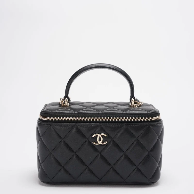 Chanel Vanity Case Bag Schwarze gesteppte Lammledertasche mit goldenen Beschlägen 2021