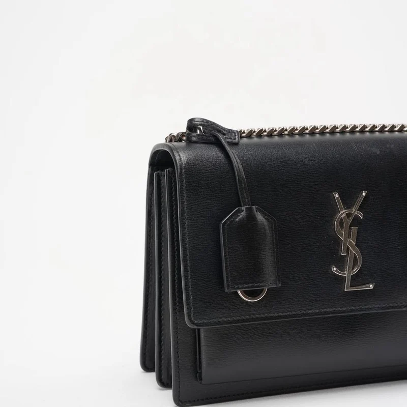 Saint Laurent Schwarzes Kalbsleder Mittleres Monogramm Sonnenuntergang