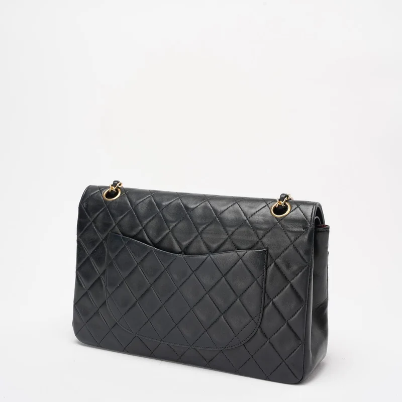 Chanel Vintage Schwarze zeitlose klassische Klappentasche 1990er Jahre