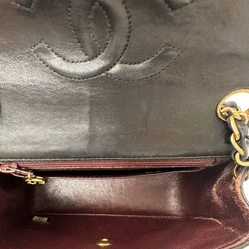 Chanel Schwarze Vintage Mini-Flap-Quadrat-Tasche 2000er