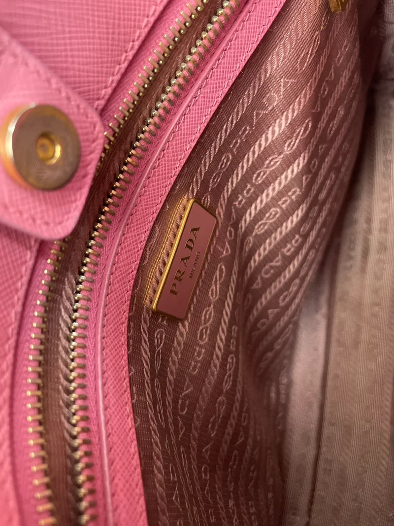 Prada Pink Galleria Einkaufstasche aus Saffiano-Leder