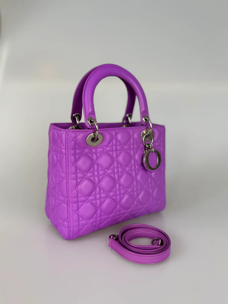 Dior Lady Dior Bag Medium Lila Lammleder mit silberner Hardware