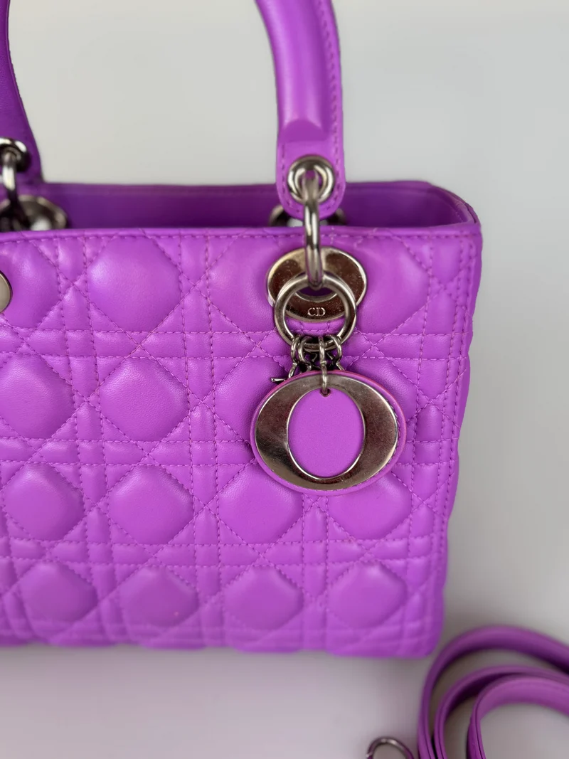 Dior Lady Dior Bag Medium Lila Lammleder mit silberner Hardware