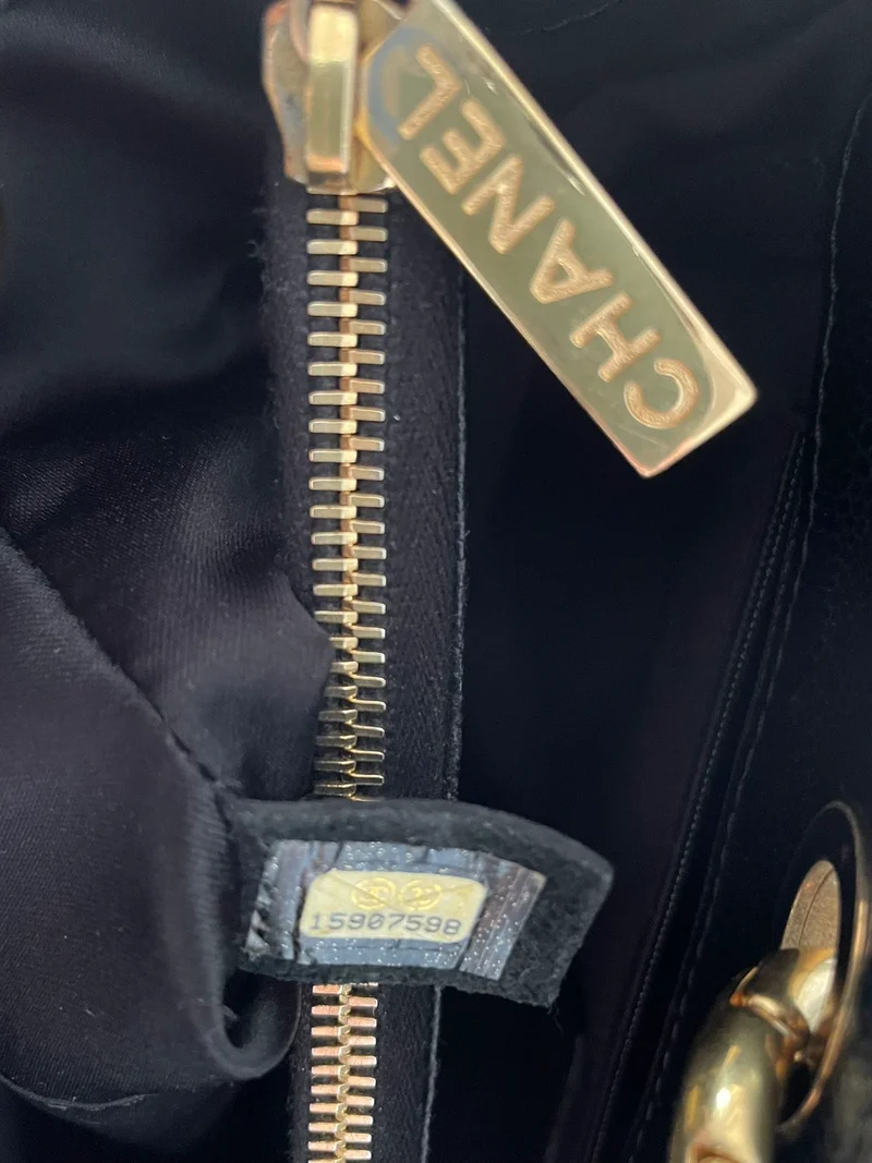 Chanel Grand Shopper Tote aus schwarzem Cavier-Leder mit goldener Hardware