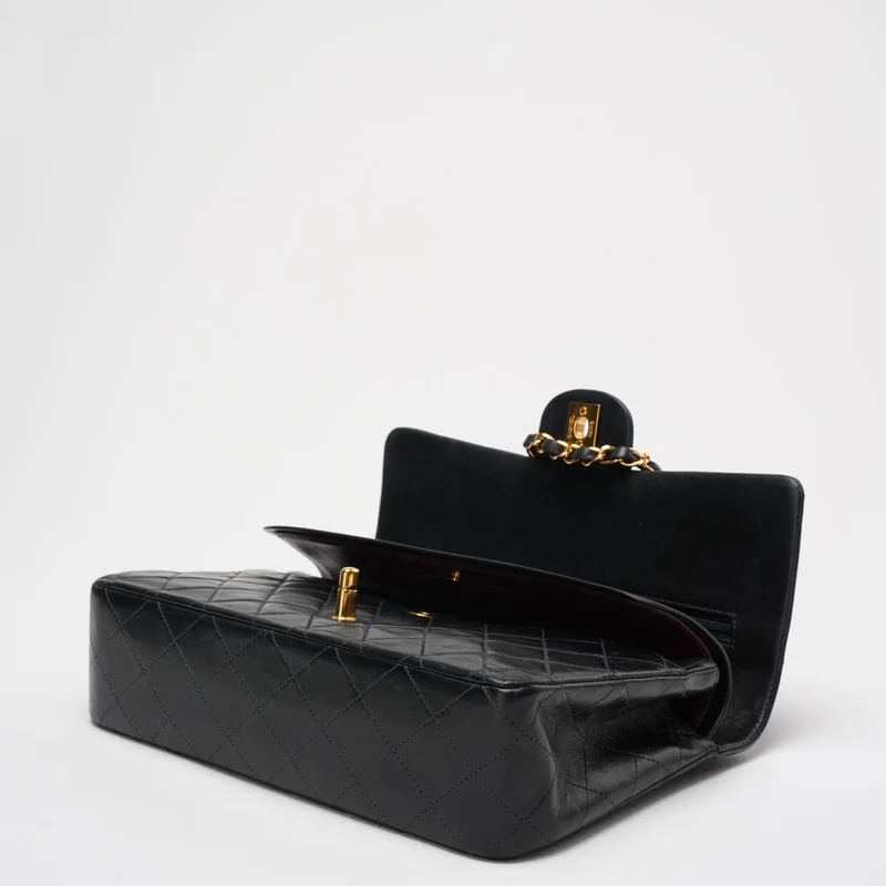 Chanel Vintage Timeless Flap Bag Schwarz Medium 24K Gold Hardware