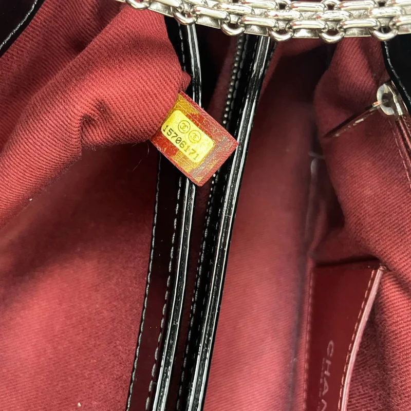 Chanel Just Mademoiselle Umhängetasche Schwarz