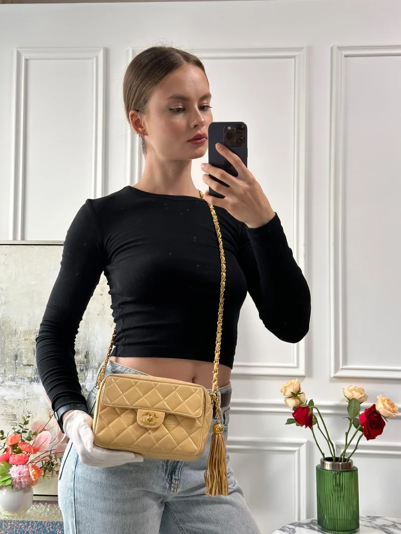 Chanel Vintage Kameratasche Beige 1990er Jahre