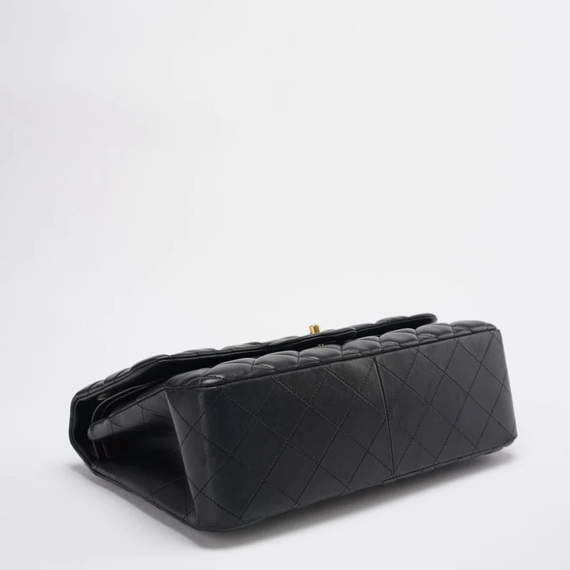 Chanel Timeless Classic Flap Bag Schwarzes Jumbo-Steppleder Goldbeschläge