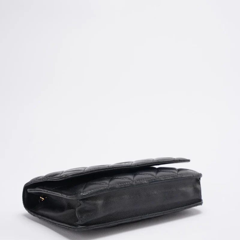 Chanel Wallet On Chain (Woc) Tasche Schwarz aus Lammleder mit goldener Hardware