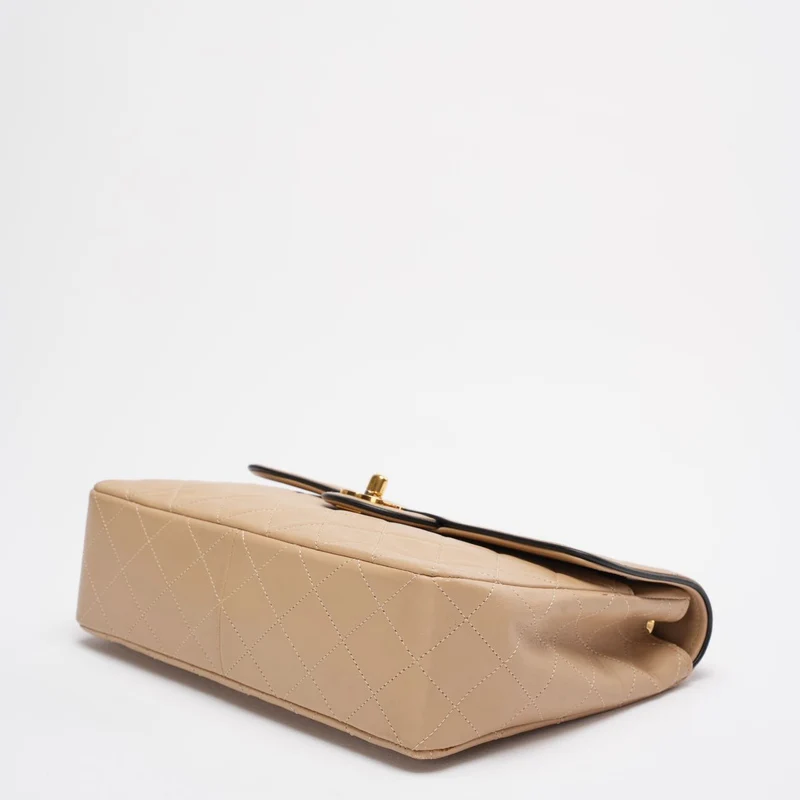 Chanel Vintage Zweifarbige zeitlose Flap Bag Schwarz Beige