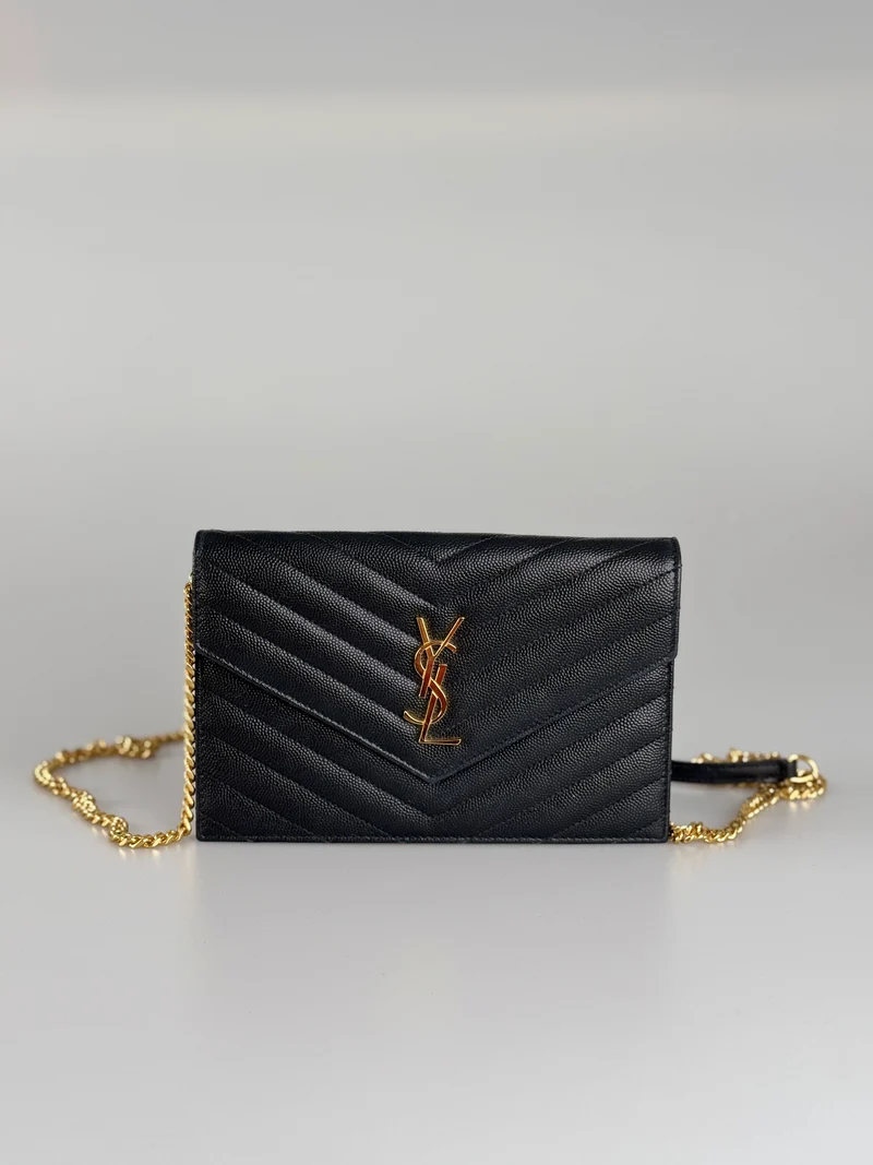 Saint Laurent YSL Chain Wallet Monogramm Nero Wallet auf einer Kettentasche