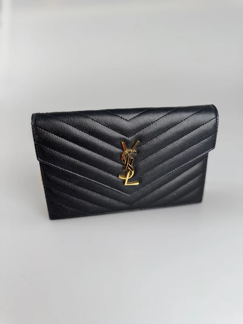 Saint Laurent YSL Chain Wallet Monogramm Nero Wallet auf einer Kettentasche