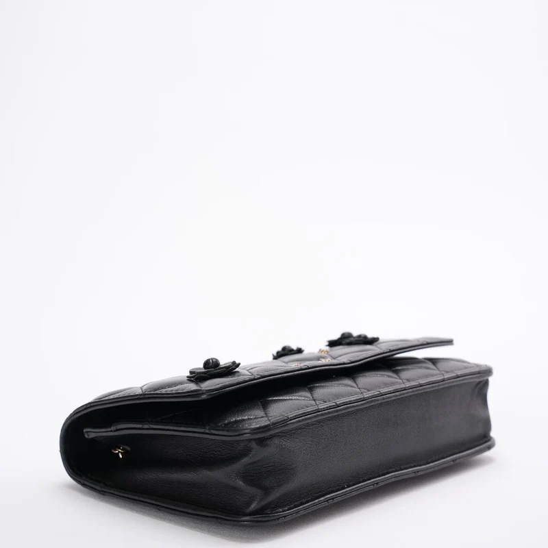 Chanel Geldbörse mit Kette (woc) Schwarze Camelia