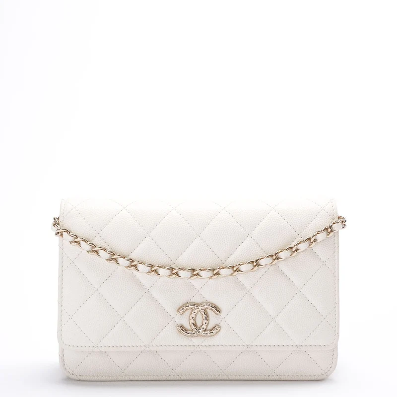 Chanel Geldbörse mit Kette (woc) Weißes Kaviarleder 2023